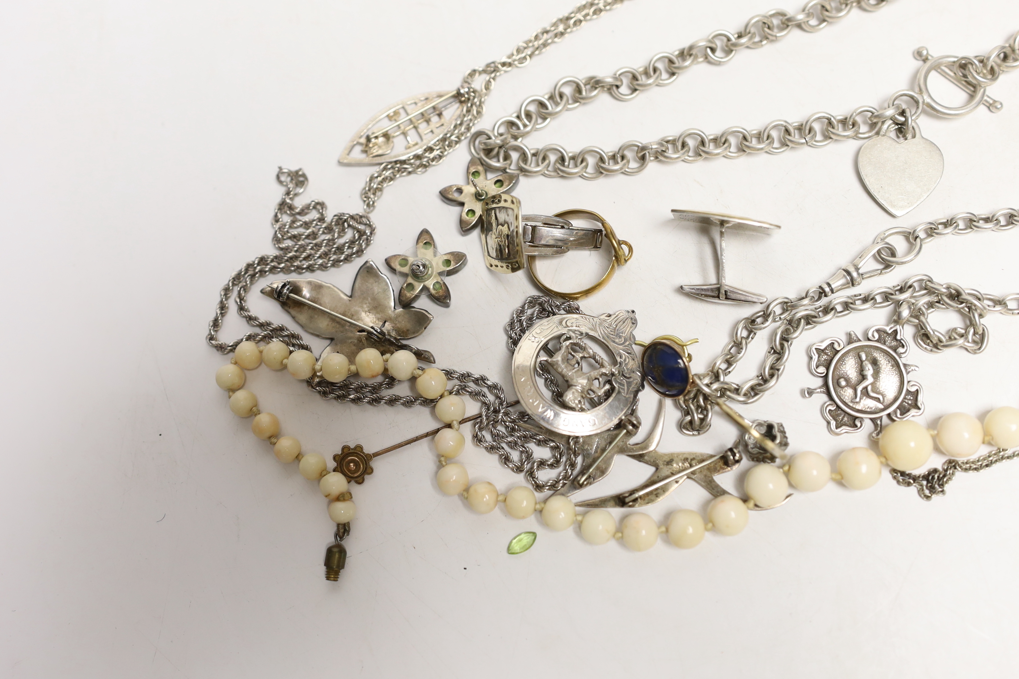 A small group of assorted mainly silver jewellery, including an albert, Scottish 'Gang Warily' brooch and bird brooch and other items including 925 cufflinks and '9ct and silver' dress ring.